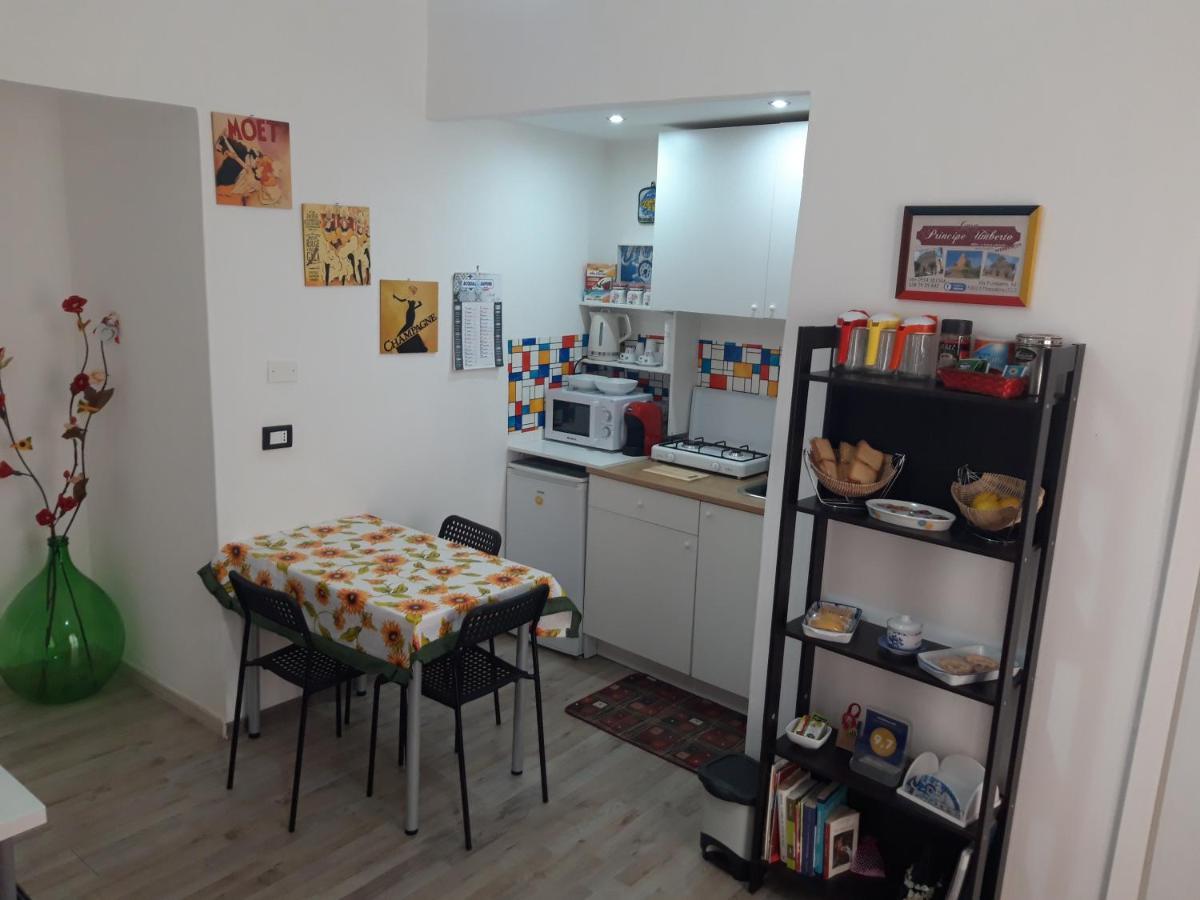 Casa Principe Umberto Apartment Mazzarino Luaran gambar