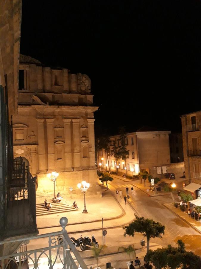 Casa Principe Umberto Apartment Mazzarino Luaran gambar